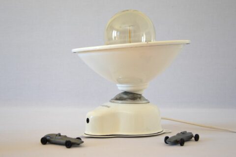 Lampe blanche design Starletta edison vintage 1