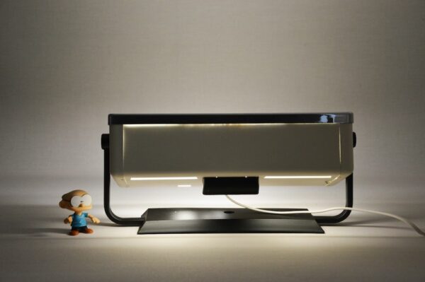 Calor rectangle orientable lamp