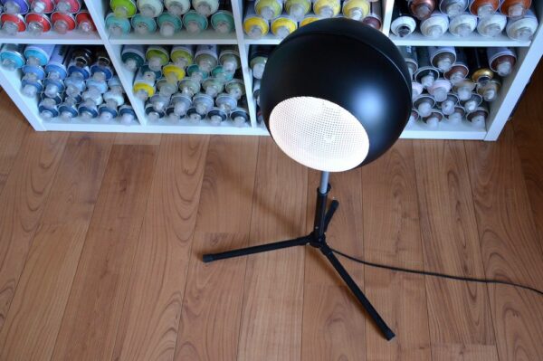 Lampe noire design Bouyer ronde 2