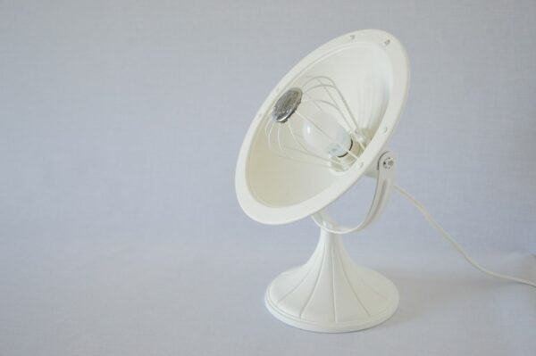 Lampe_blanche_mini_parabole_calor_design_artjl_1